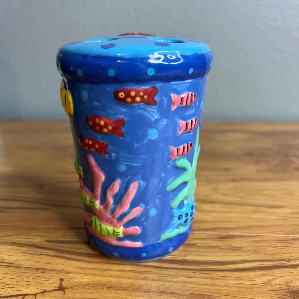 Cathie Maney Southern Seas Ceramic Toothbrush Holder Blue Fish Tropical Vintage
